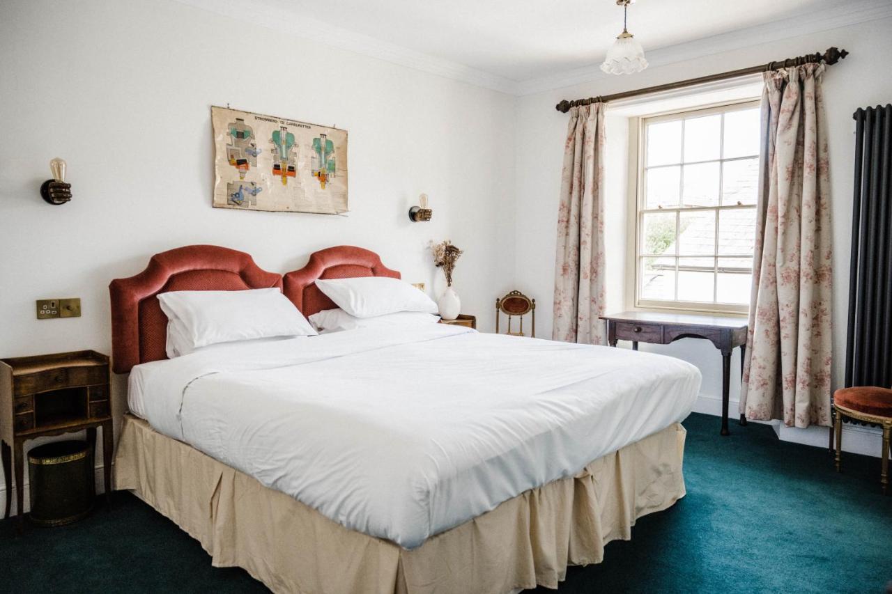 The Crooked Swan Otel Crewkerne Dış mekan fotoğraf